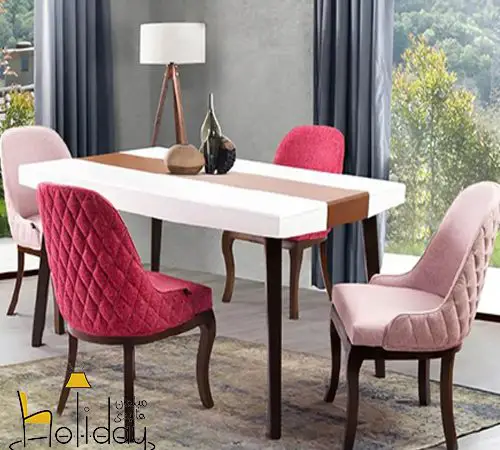 Sarina model dining table